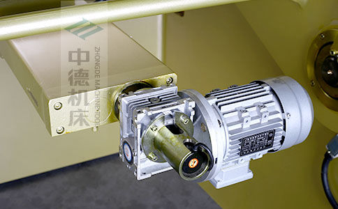 ZDS-1032后檔料減速電機(jī)，質(zhì)量好，模擬運(yùn)算定位速度快.jpg